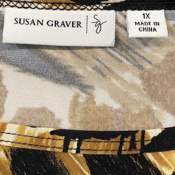 Susan Graver women's animal print, round neck, tunic top. - Picture 5 of 6